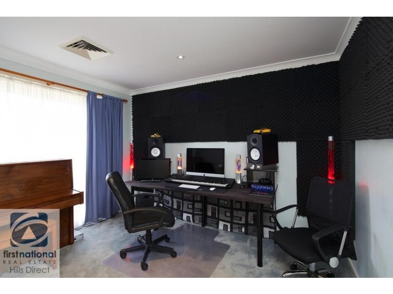 14 Mansion Court, Quakers Hill NSW 2763