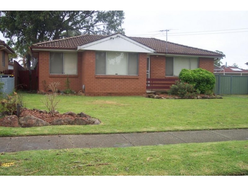 83 Railway Road, Quakers Hill NSW 2763