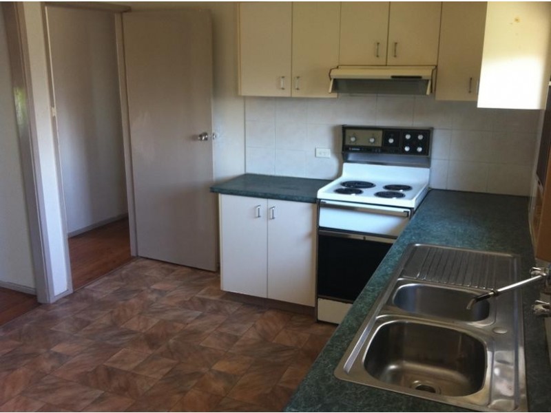 83 Railway Road, Quakers Hill NSW 2763