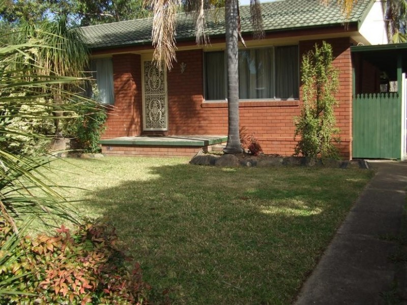 71 Railway Rd, Quakers Hill NSW 2763