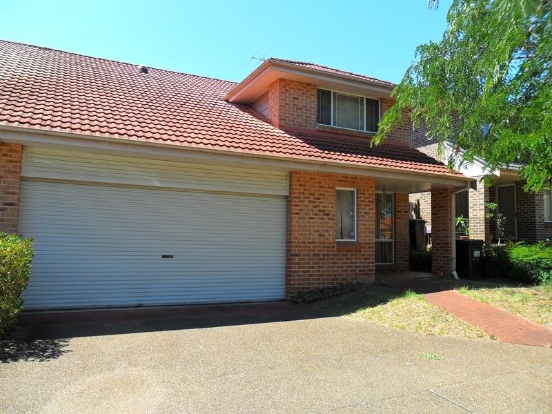 15/6-14 Highfield Rd, Quakers Hill NSW 2763