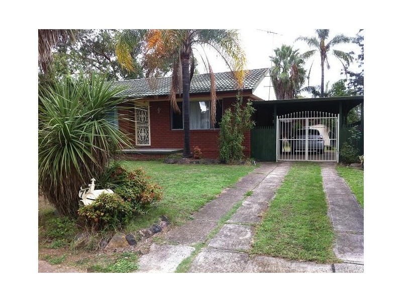 71 Railway Rd, Quakers Hill NSW 2763