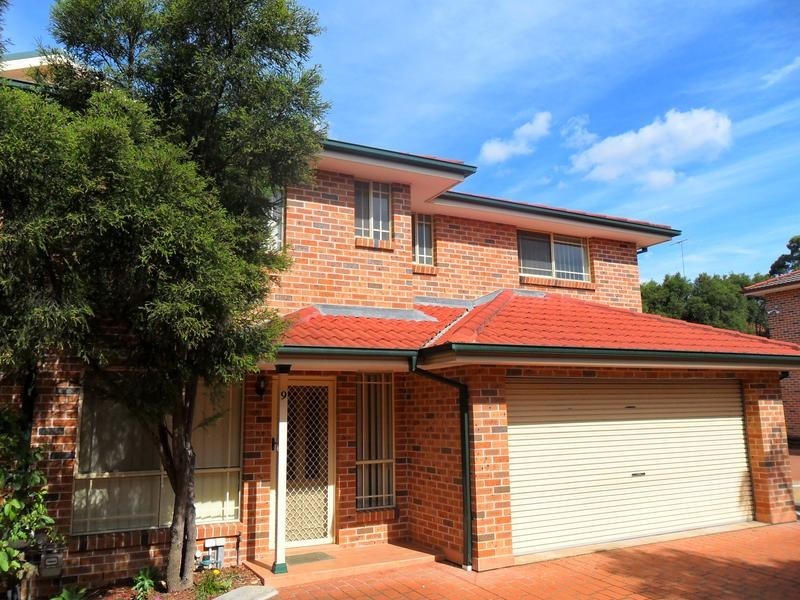 9/16 Hillcrest Rd, Quakers Hill NSW 2763