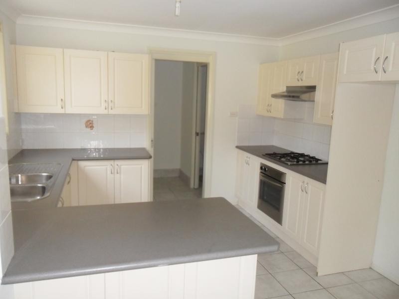 9/16 Hillcrest Rd, Quakers Hill NSW 2763