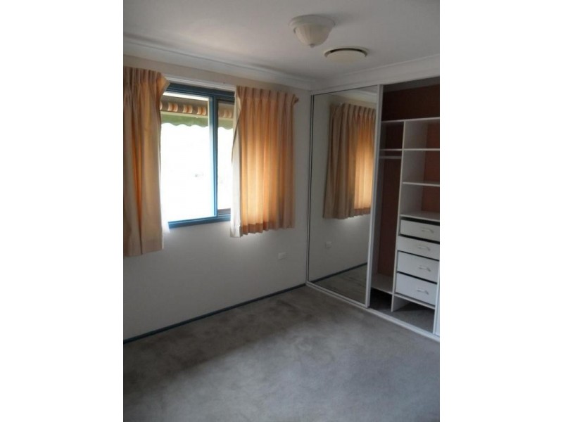 33 Sutherland Ave, Kings Langley NSW 2147