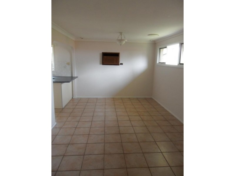 33 Sutherland Ave, Kings Langley NSW 2147