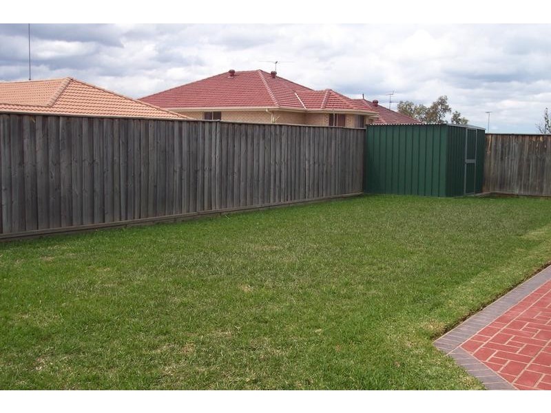 8 Coachman Cres, Kellyville Ridge NSW 2155