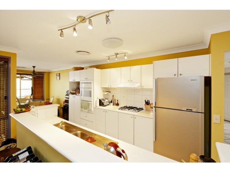 17 Peppertree Grove, Quakers Hill NSW 2763