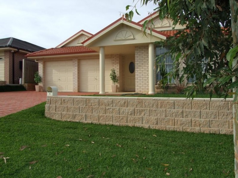 4 Hartfield St, Stanhope Gardens NSW 2768