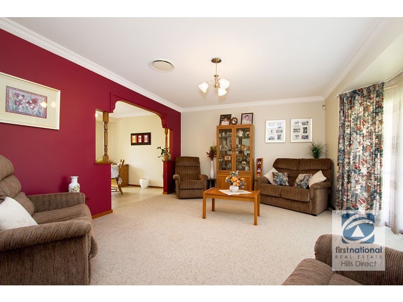 17 Benares Crescent, Acacia Gardens NSW 2763