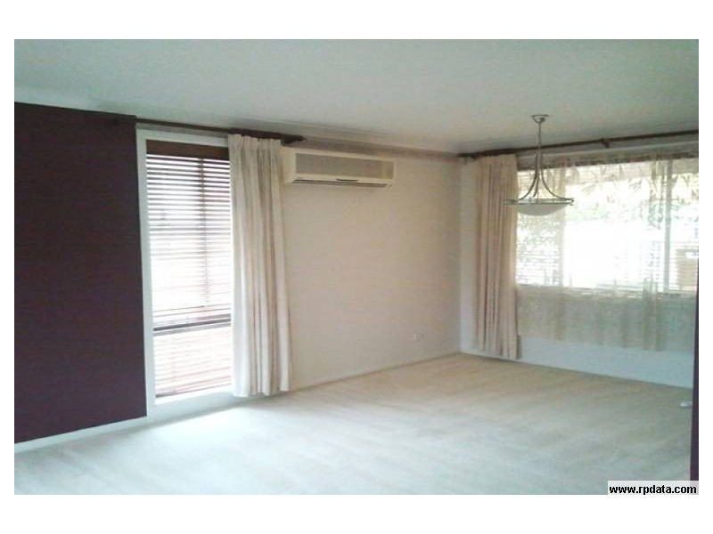 43 Maslin Cres, Quakers Hill NSW 2763