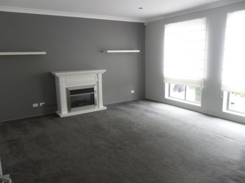 17 Kenford Cct, Stanhope Gardens NSW 2768