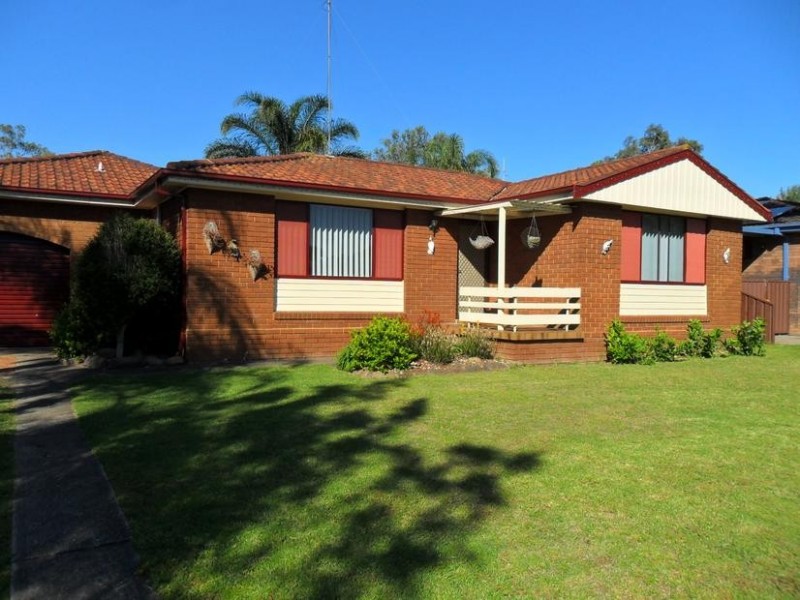 75 Tichborne Dr, Quakers Hill NSW 2763