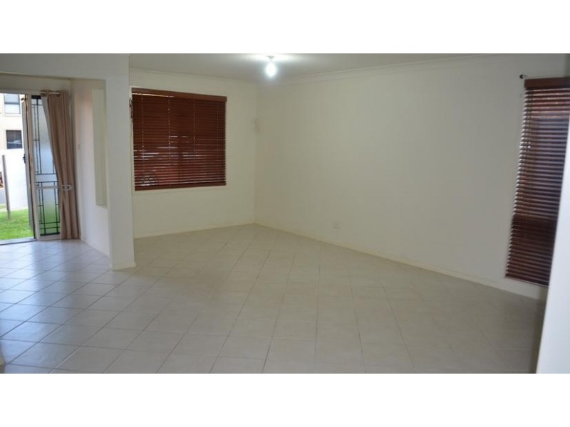 8 Kentmere St, Stanhope Gardens NSW 2768