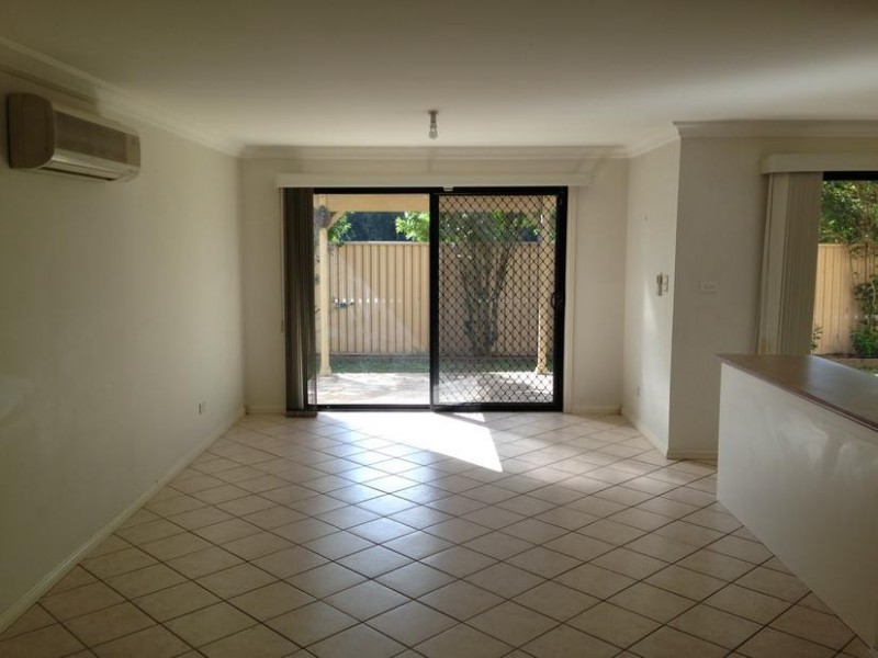 7/32 Douglas Road, Quakers Hill NSW 2763