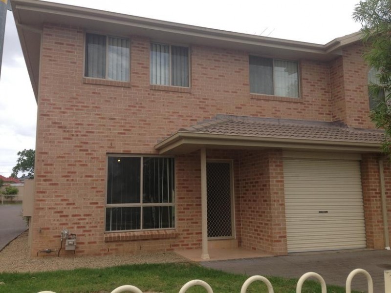 2/30 Lalor Road, Quakers Hill NSW 2763