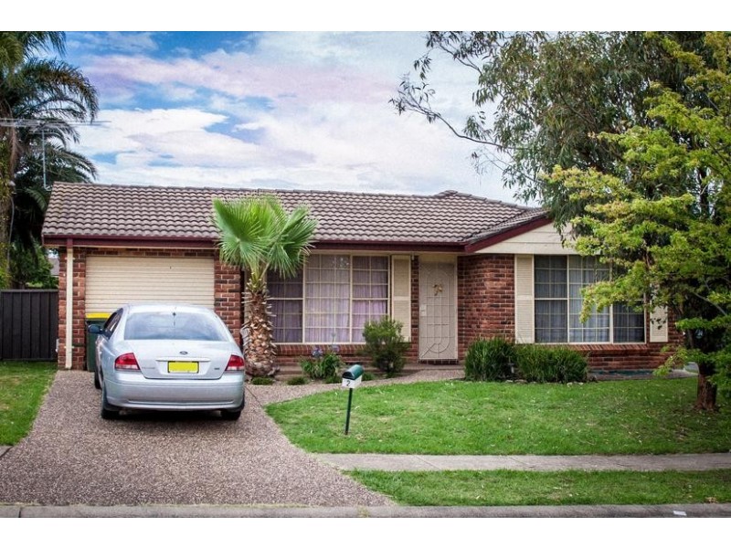 2 Flax Place, Quakers Hill NSW 2763