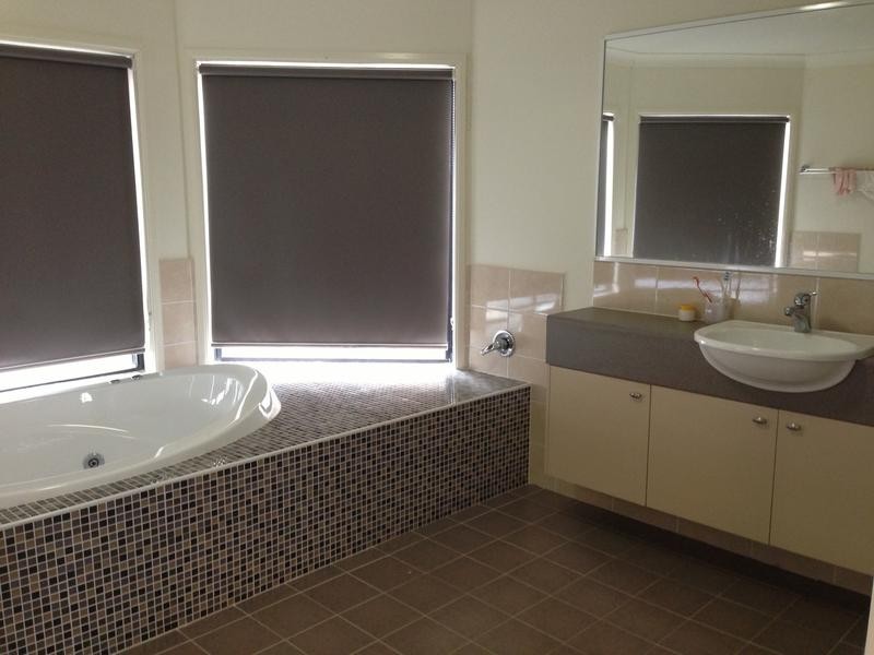 37 Tanzanite Street, Quakers Hill NSW 2763