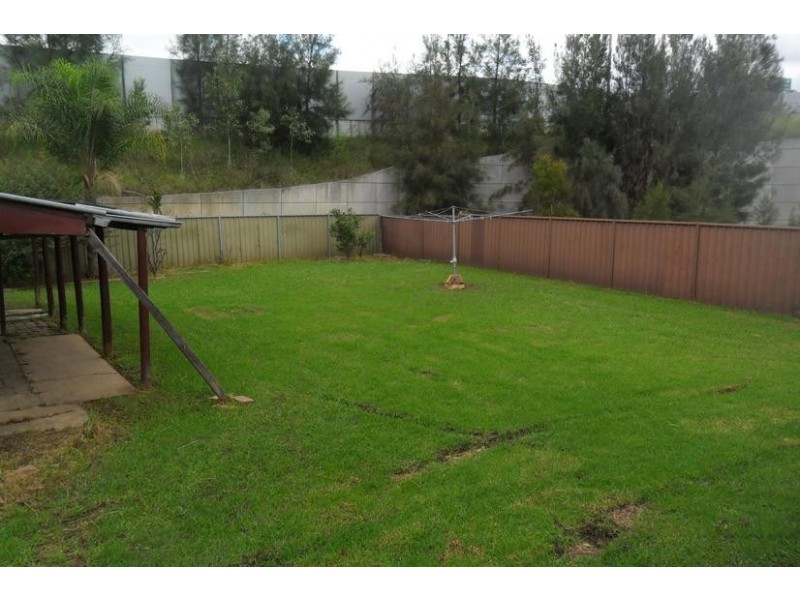 37 Elwood Crescent, Quakers Hill NSW 2763