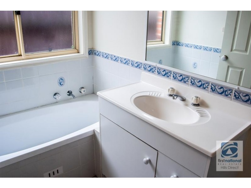 14 Roxby Grove, Quakers Hill NSW 2763