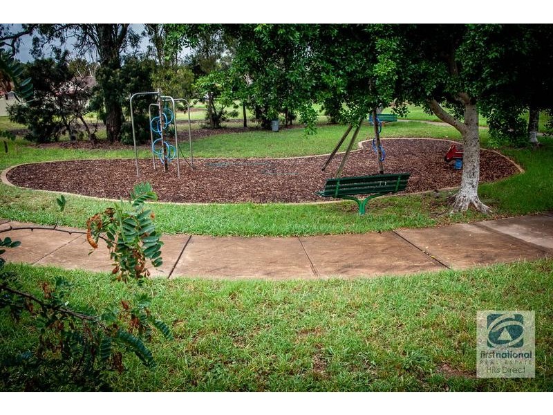 14 Roxby Grove, Quakers Hill NSW 2763