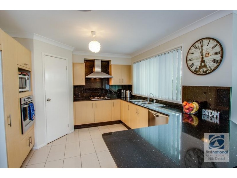 32 Roxburgh Crescent, Stanhope Gardens NSW 2768