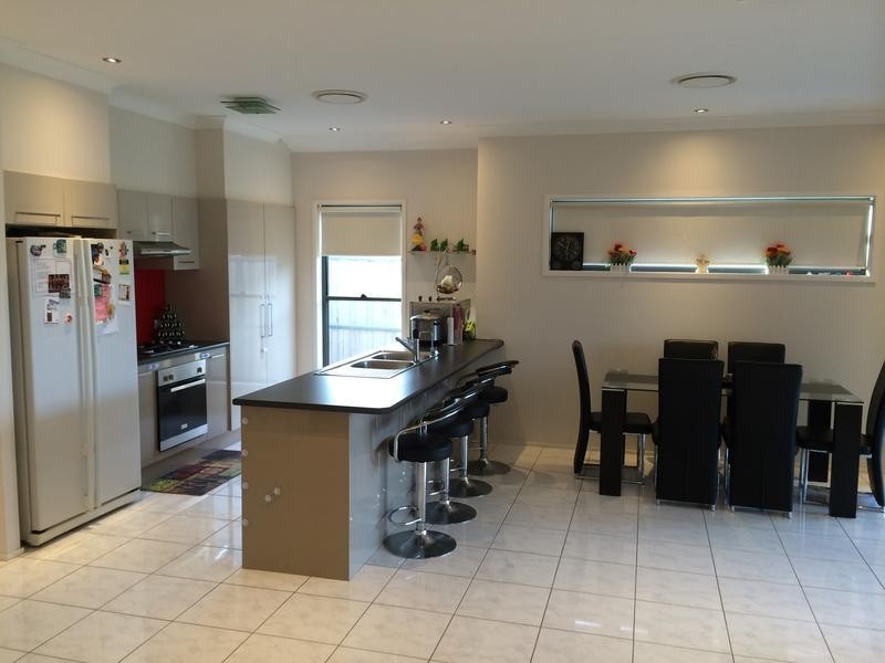 32 wakely Ave, The Ponds NSW 2769