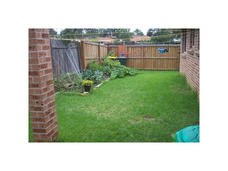 2b Aimee Street, Quakers Hill NSW 2763