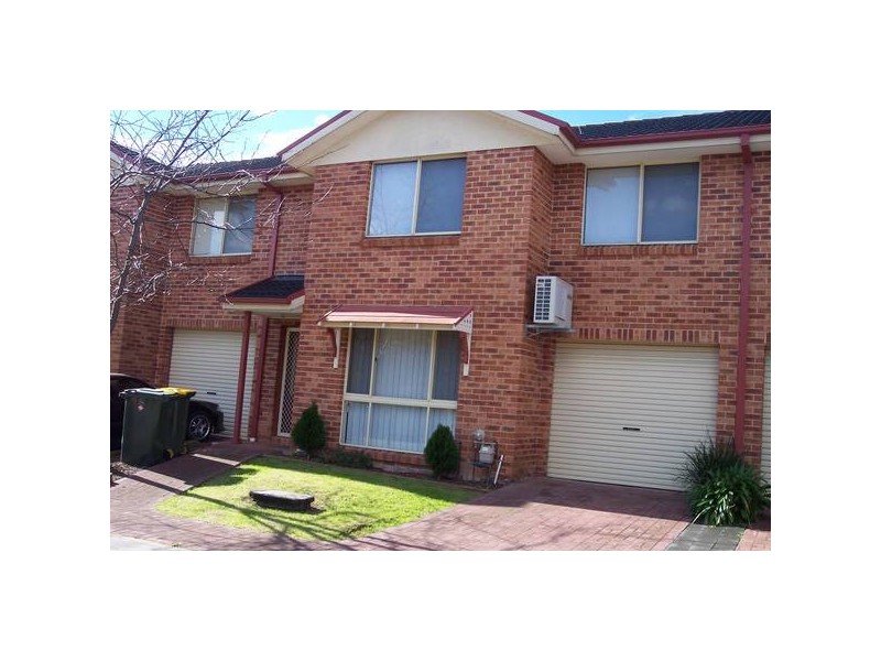 Farnham Road, Quakers Hill NSW 2763