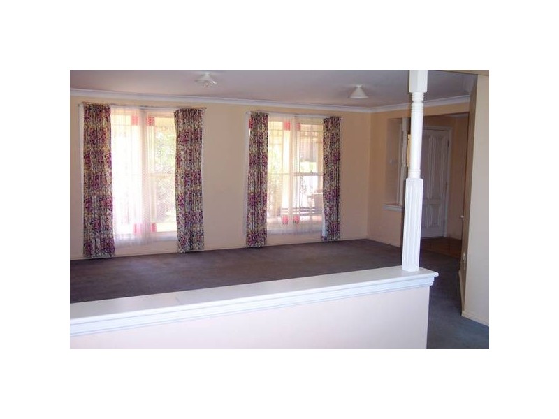 6 Kuta Place, Quakers Hill NSW 2763