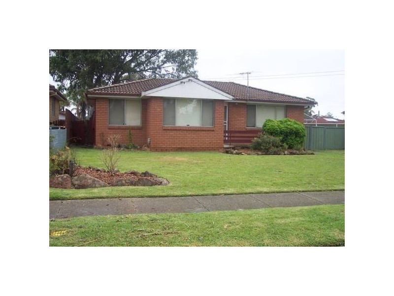 83 Railway Street, Quakers Hill NSW 2763