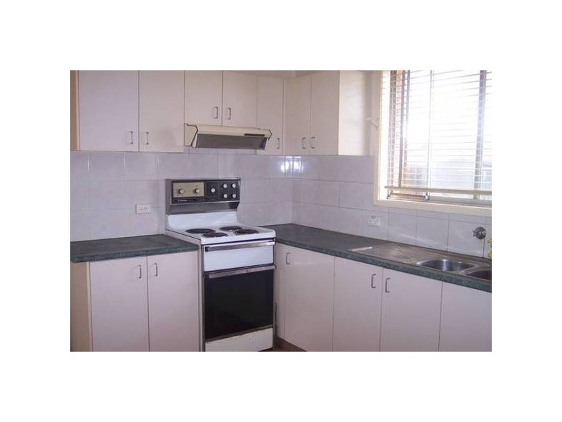 83 Railway Street, Quakers Hill NSW 2763