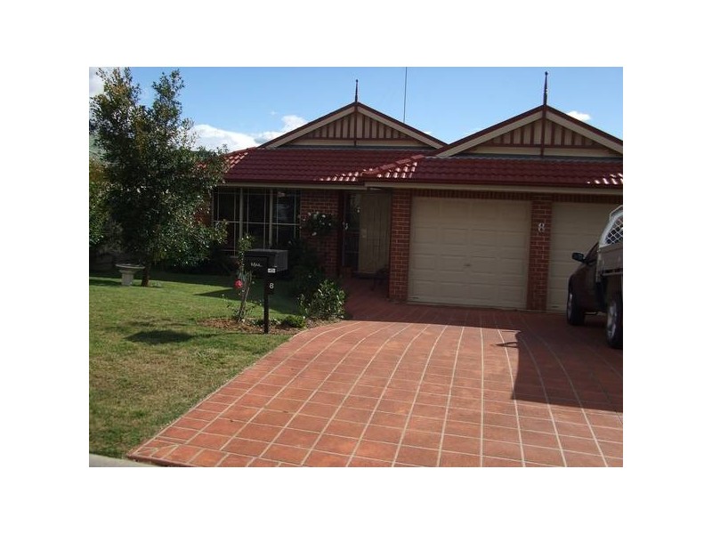 8 BROMLY GROVE, Parklea NSW 2768