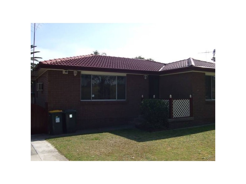 12 Riley Place, Quakers Hill NSW 2763