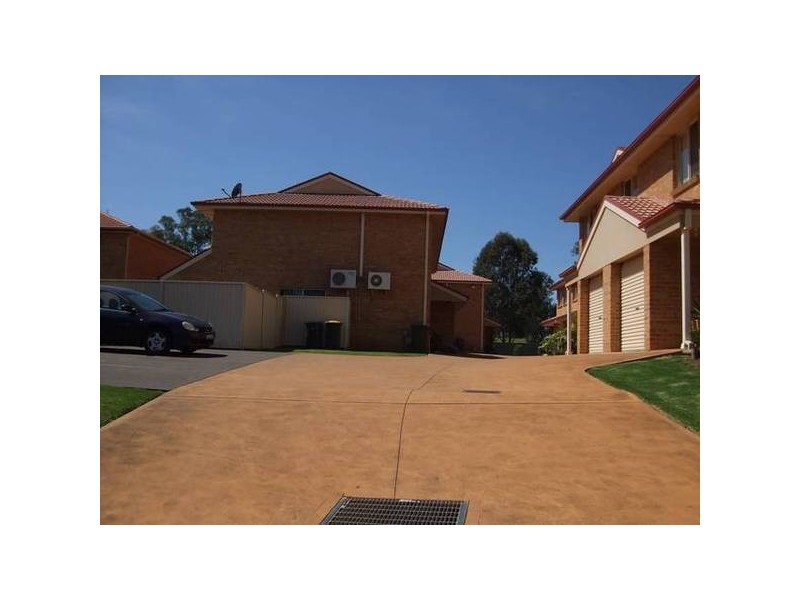 1/23 Hillcrest Road, Quakers Hill NSW 2763