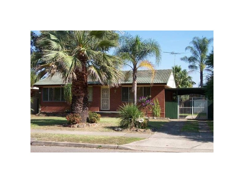 71 RAILWAY ROAD, Quakers Hill NSW 2763