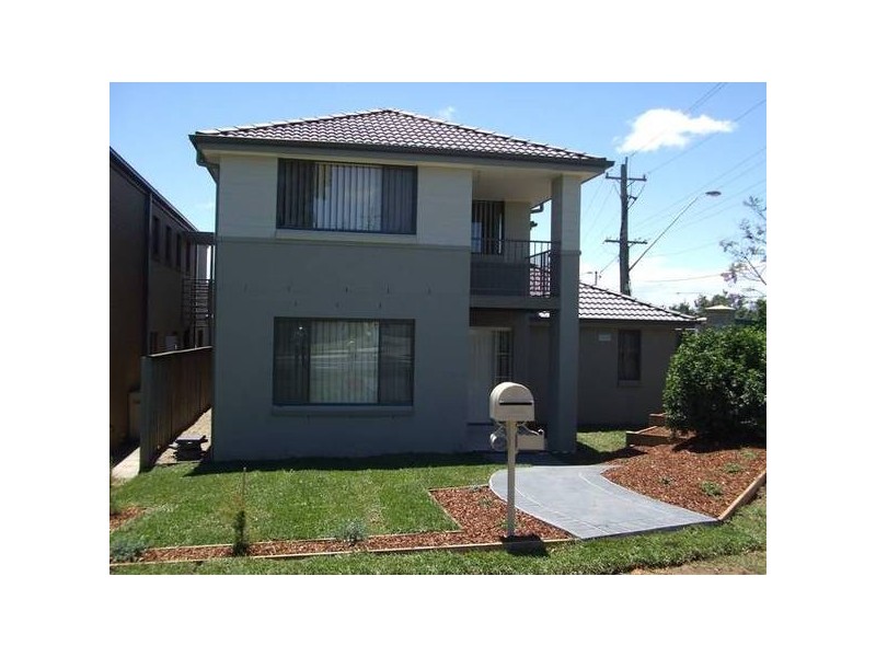 2 Candlenut Grove, Parklea NSW 2768