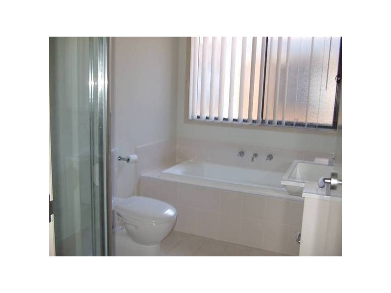 2 Candlenut Grove, Parklea NSW 2768