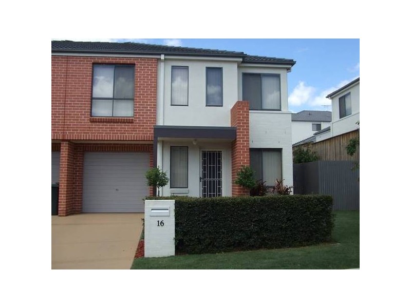 16 SOMMERSBY CCT, Acacia Gardens NSW 2763