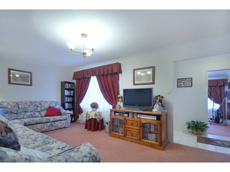 17 Jirang Place, Glenmore Park NSW 2745