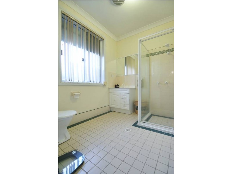 13 The Lakes Drive, Glenmore Park NSW 2745