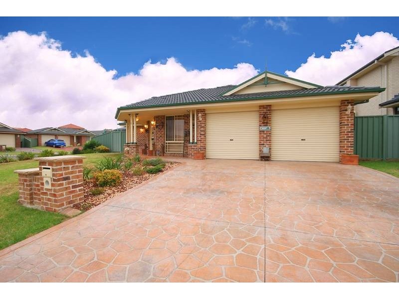 1 Winna Place, Glenmore Park NSW 2745
