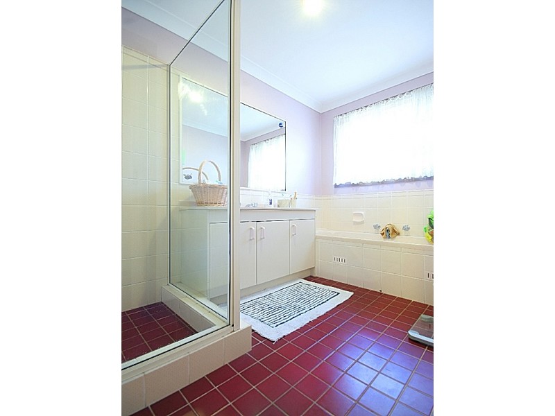 18 Bluebell Close, Glenmore Park NSW 2745