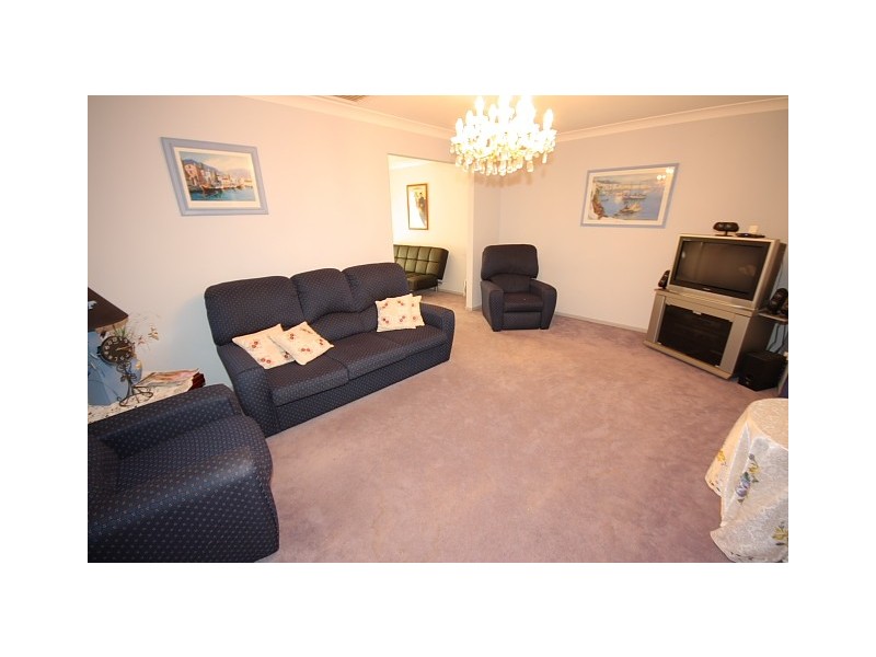 13 Dillwynia Drive, Glenmore Park NSW 2745