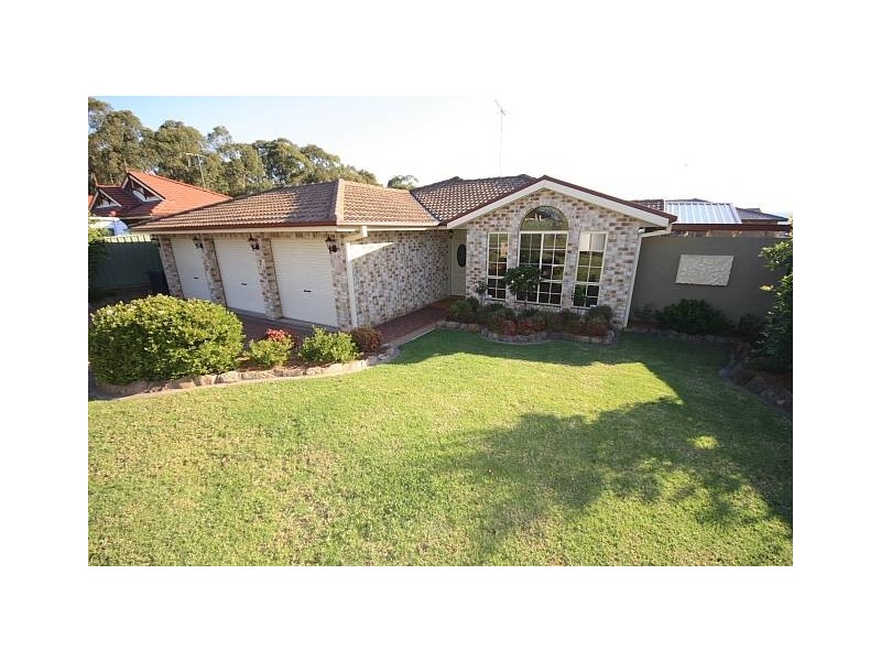 27 Ridgetop Drive, Glenmore Park NSW 2745