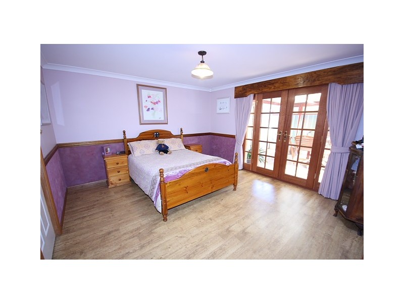 27 Ridgetop Drive, Glenmore Park NSW 2745