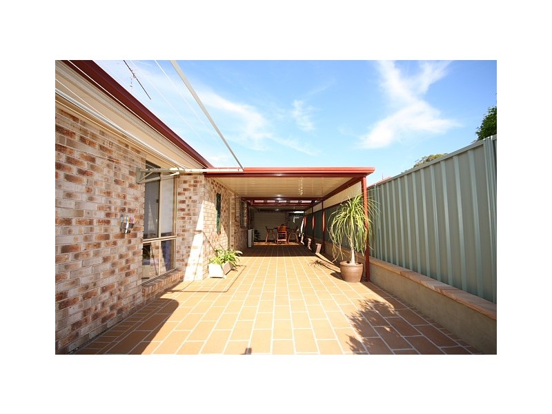 27 Ridgetop Drive, Glenmore Park NSW 2745
