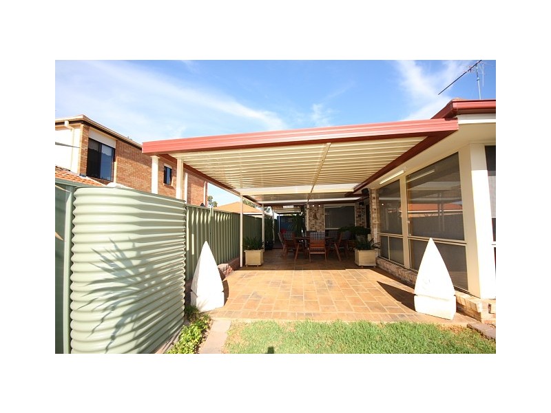 27 Ridgetop Drive, Glenmore Park NSW 2745