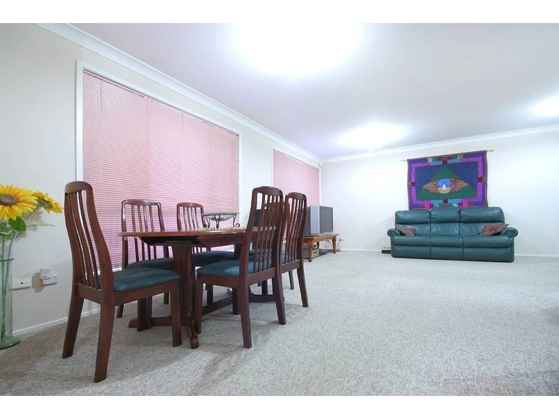 13 Woodlands Drive, Glenmore Park NSW 2745