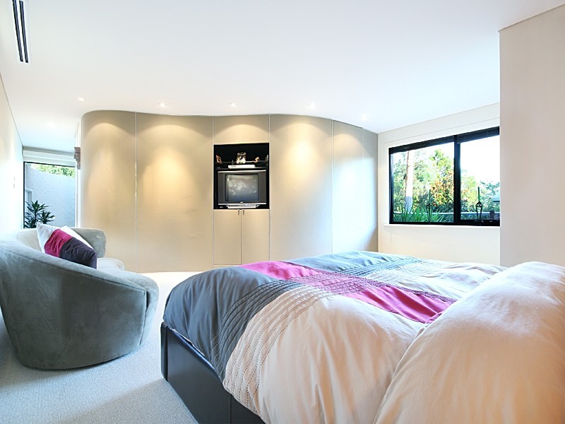 18 Matthew Parade, Blaxland NSW 2774